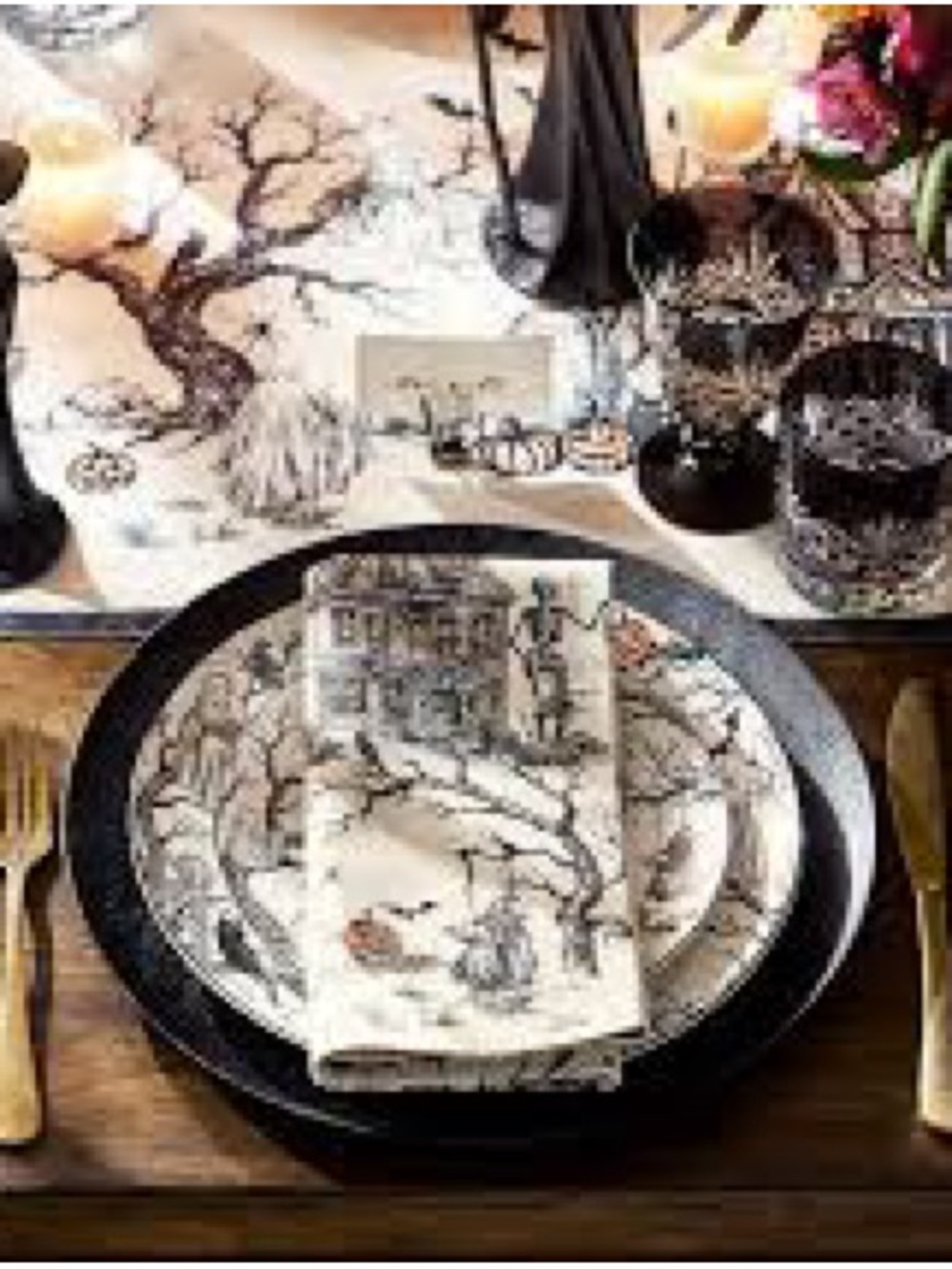 Pottery Barn Midnight Manor Set Of 4 Napkins BNWT